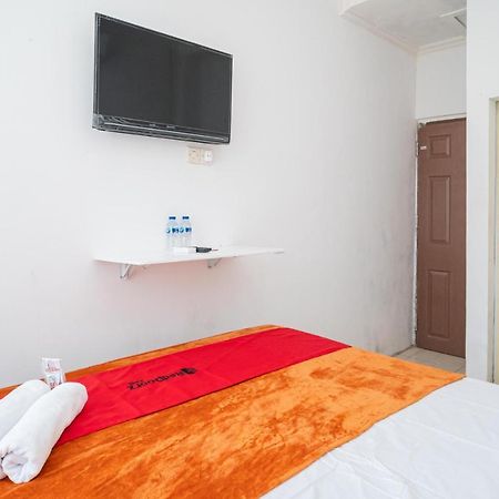 Hotel RedDoorz @ Aralia Harapan Indah Pulokendal Zewnętrze zdjęcie