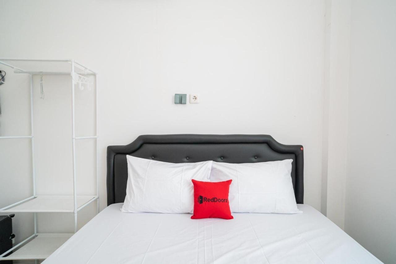 Hotel RedDoorz @ Aralia Harapan Indah Pulokendal Zewnętrze zdjęcie