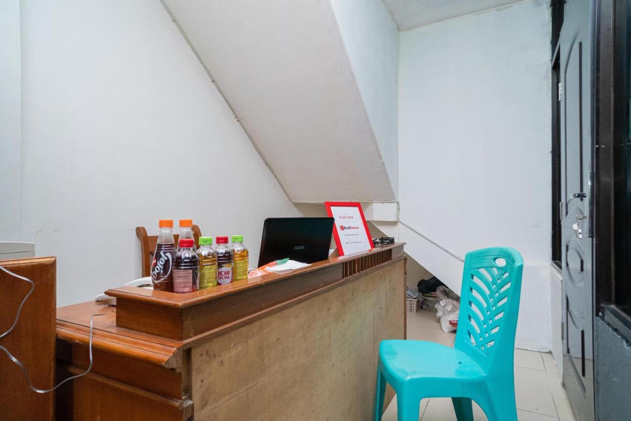 Hotel RedDoorz @ Aralia Harapan Indah Pulokendal Zewnętrze zdjęcie