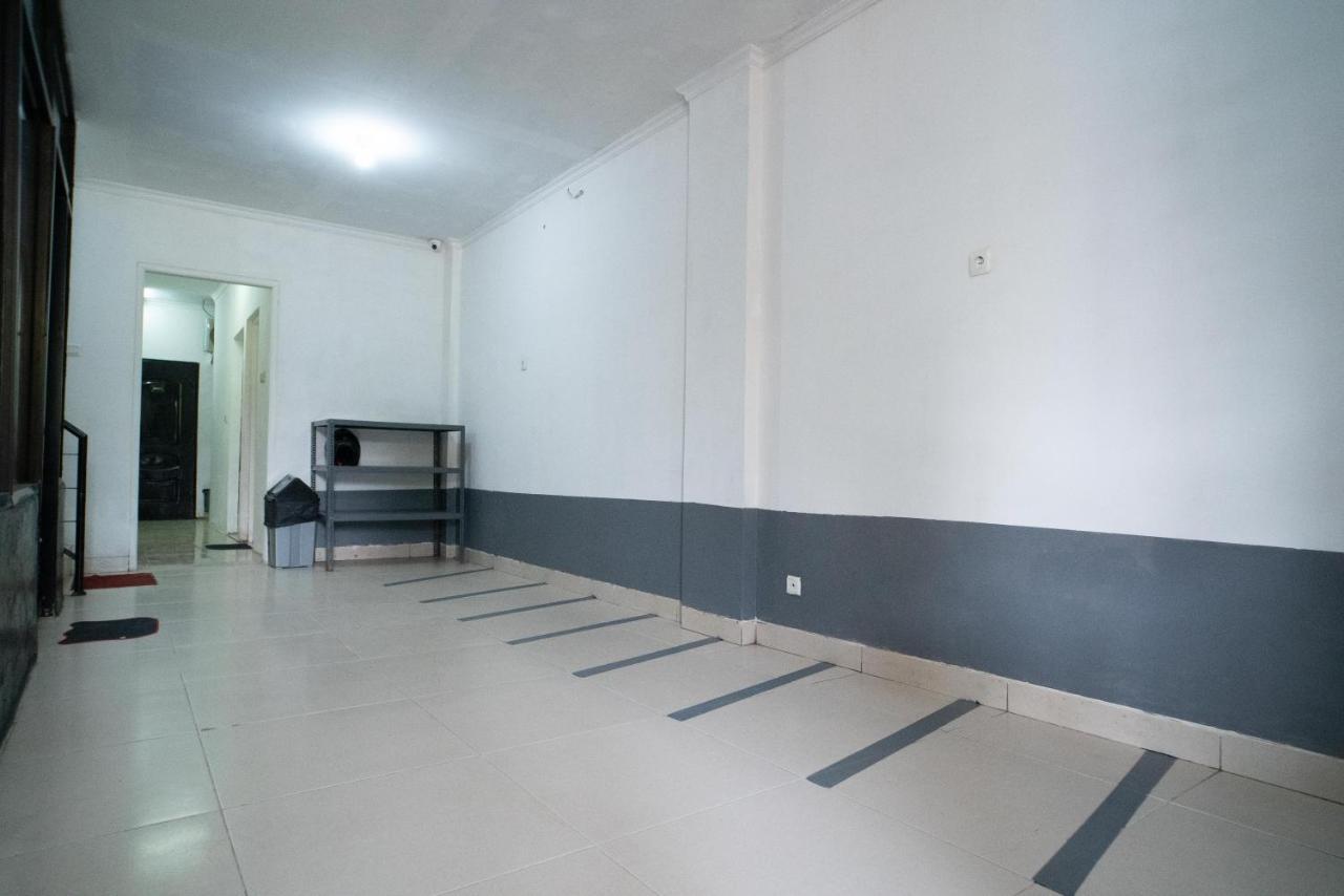 Hotel RedDoorz @ Aralia Harapan Indah Pulokendal Zewnętrze zdjęcie
